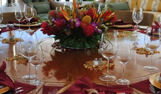 Rosh Hashanah Table